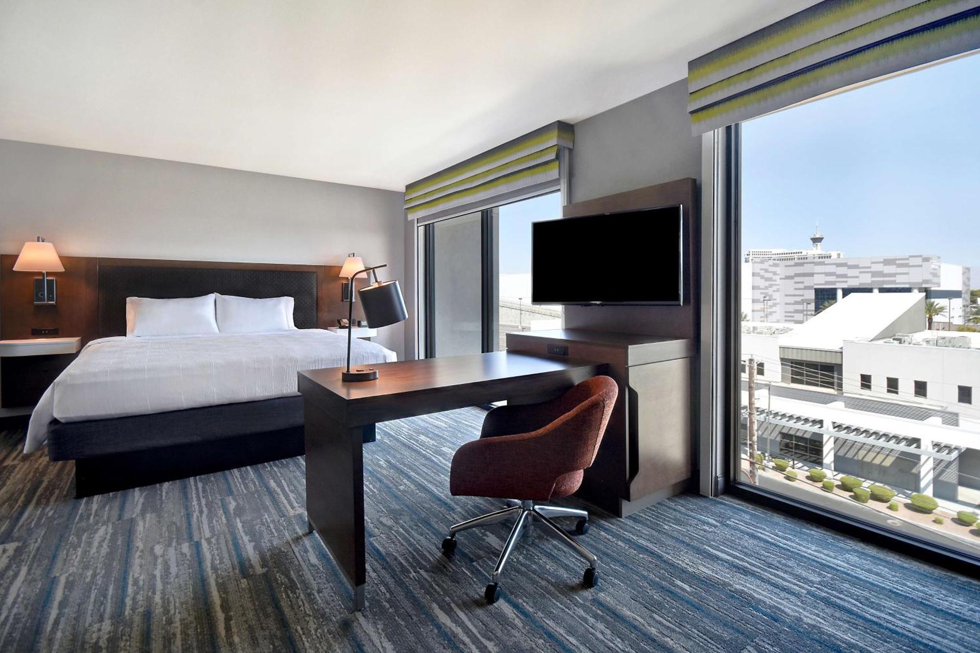 Hampton Inn & Suites Las Vegas Convention Center - No Resort Fee Dış mekan fotoğraf
