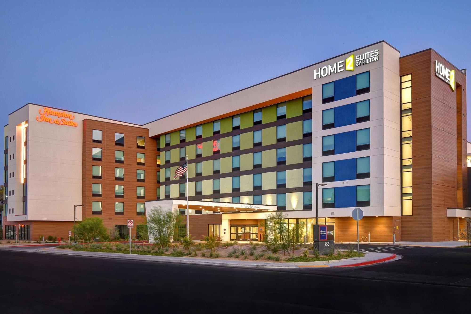 Hampton Inn & Suites Las Vegas Convention Center - No Resort Fee Dış mekan fotoğraf