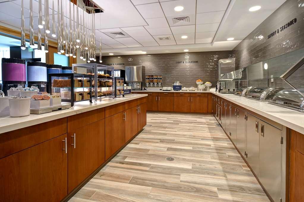 Hampton Inn & Suites Las Vegas Convention Center - No Resort Fee Restoran fotoğraf